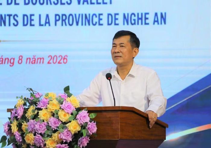 Ông Thái Văn Thành - Phó Chủ tịch UBND tỉnh Nghệ An khẳng định giá trị nhân văn của học bổng Vallet đã trao cơ hội cho học sinh, sinh viên nghèo hiếu học của Việt Nam, trong đó có Nghệ An. Ảnh: Hồ Lài