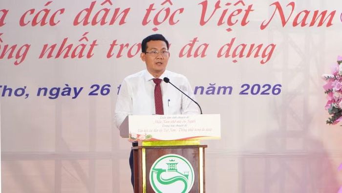 Ông Nguyễn Minh Tuấn, Phó Giám đốc Sở Văn hóa, Thể thao và Du lịch TP Cần Thơ, phát biểu khai mạc.