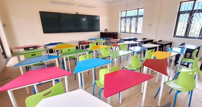 Một phòng học hiện đại vừa hoàn thành dành cho học sinh nội trú vùng cao TP Huế. (Ảnh: Đại Dương)