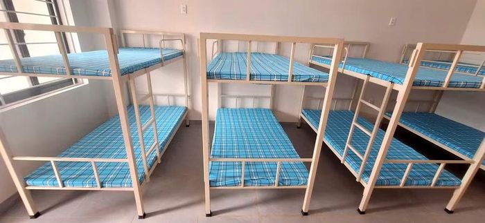 Mỗi phòng ở sẽ có 8 học sinh.