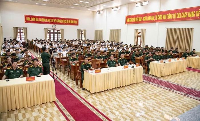 Quang cảnh buổi gặp gỡ.