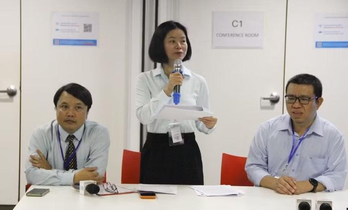 Bà Vũ Thị Hạnh – Phó Viện trưởng Viện Chiến lược và Chính sách Giáo dục Việt Nam chủ trì phần thảo luận.