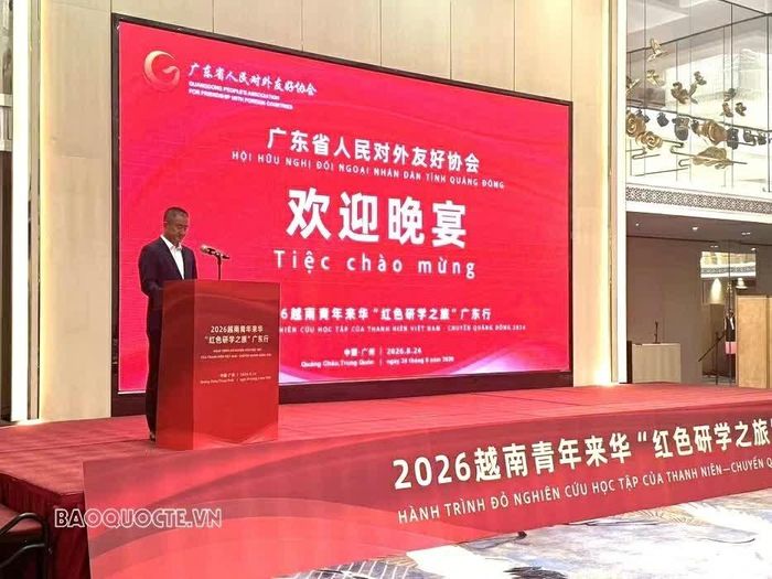 Ông Trần Quảng Tuấn, Phó Chủ nhiệm Văn phòng Ngoại vụ tỉnh Quảng Đông phát biểu tại buổi lễ. (Ảnh: Yến Trang)