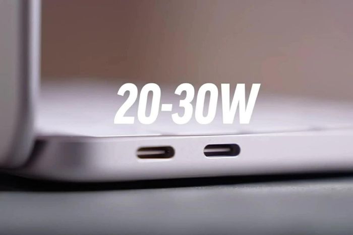 Kết nối sạc trực tiếp với MacBook.