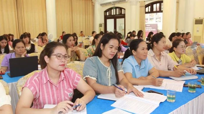 Các học viên là cán bộ công tác tại trường mầm non trên địa bàn tỉnh Lạng Sơn tham gia lớp tập huấn - Ảnh: HV.