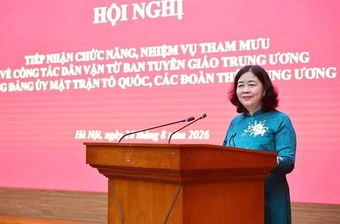 Chủ tịch Ủy ban Trung ương MTTQ Việt Nam Bùi Thị Minh Hoài phát biểu tại Hội nghị. Ảnh: Minh Đức