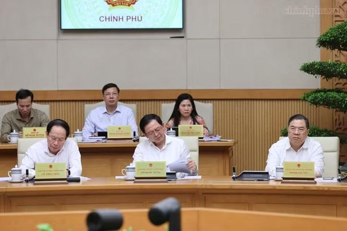 Phó Thủ tướng Thường trực Phạm Gia Túc, Phó Thủ tướng Hồ Quốc Dũng, Phó Thủ tướng Lê Tiến Châu tham dự phiên họp - Ảnh: VGP