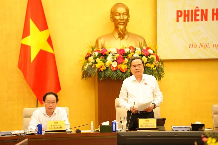 Chủ tịch Quốc hội kết luận Phiên họp.