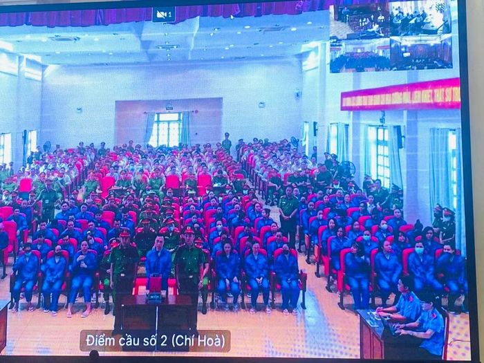 Phòng xử án tại T30 sáng nay 26/8. Ảnh: Tân Châu