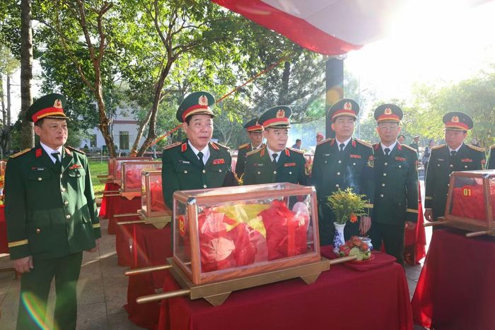 38 hài cốt liệt sĩ được quy tập đưa về an táng tại Nghĩa trang Liệt sĩ TP. Cần Thơ.