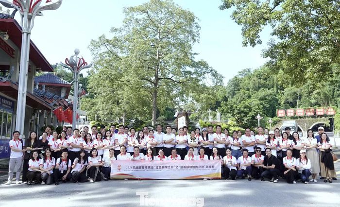 Chiều 25/8, đoàn đại biểu thanh niên Việt Nam trở về nước, sau 6 ngày hành trình ý nghĩa tại Quảng Tây (Trung Quốc).