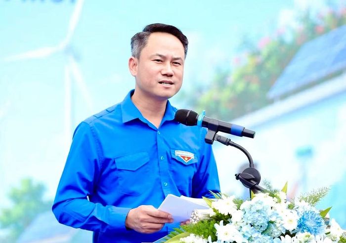  Phát động lễ ra quân, anh Nguyễn Kim Quy đề nghị các cấp bộ Đoàn, đoàn viên thanh niên Lâm Đồng tiếp tục đẩy mạnh tuyên truyền, nâng cao nhận thức về xây dựng nông thôn mới; tổ chức các hoạt động thiết thực, hướng mạnh về cơ sở. Đặc biệt, tuổi trẻ Lâm Đồng﻿ cần phát huy vai trò của trí thức trẻ, khoa học công nghệ và chuyển đổi số, đưa những cách làm mới đến vùng nông thôn; tăng cường phối hợp, huy động nguồn lực hỗ trợ phát triển nông nghiệp, nông thôn và thanh niên nông thôn. 
