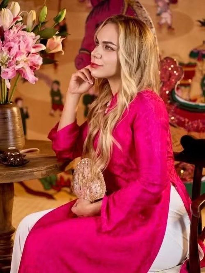 Giống như Xuân Son, Marcele ngày càng yêu và gắn bó đất nước Việt Nam. Ảnh: FBNV
