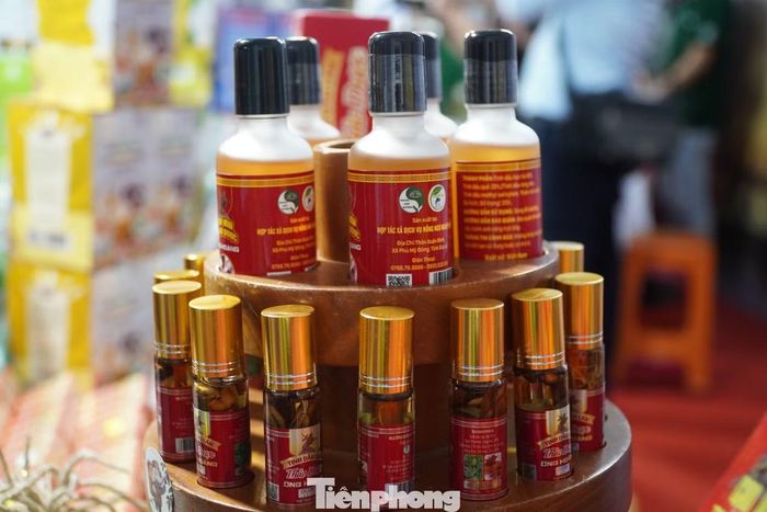 Hội chợ cũng là dịp để các sản phẩm đặc trưng tiếp cận trực tiếp người tiêu dùng, mở rộng thị trường và tìm thêm cơ hội liên kết, tiêu thụ trong thời gian tới.
