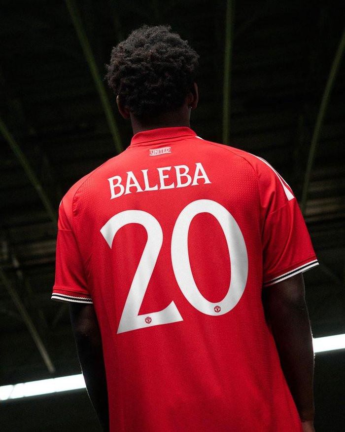 Baleba sẽ khoác áo số 20 ở sân Old Trafford - Ảnh: MUFC