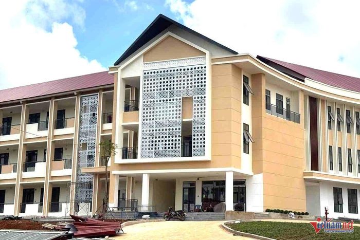 Một khu trong trường học đã gần hoàn thiện. Ảnh: Hải Dương