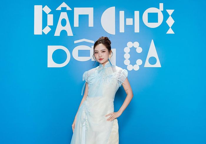 Ca sĩ Phương Mỹ Chi dành nhiều tâm huyết cho dự án "Dân chơi dân ca". 
