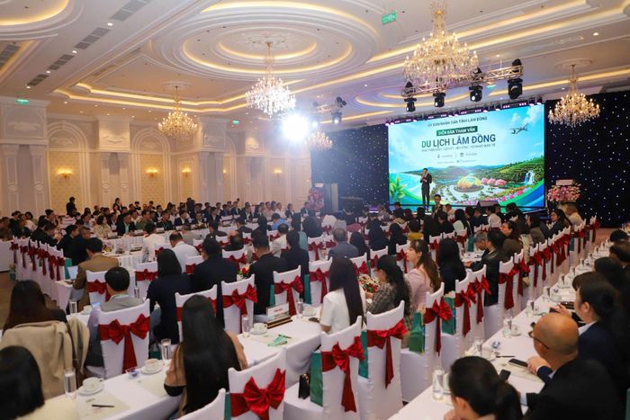 Toàn cảnh diễn đàn tham vấn các giải pháp phát triển du lịch tỉnh Lâm Đồng giai đoạn 2026 - 2030, tầm nhìn đến năm 2040