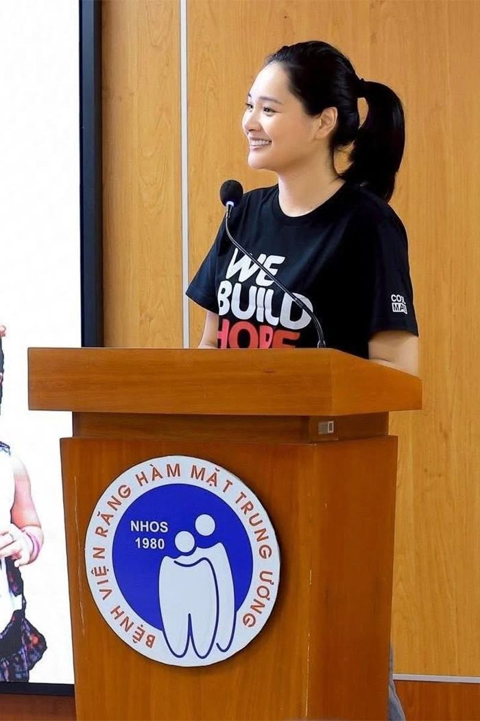 Hoa hậu Trần Thị Hương Giang.