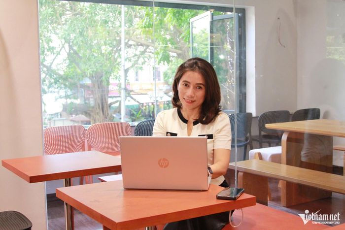 Bà Nguyễn Lan Phương, cán bộ Phòng Thông tin cơ sở, Cục Thông tin cơ sở và Thông tin đối ngoại, Bộ Văn hóa, Thể thao và Du lịch.