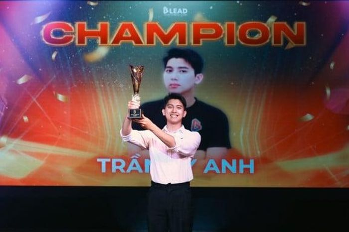 Nam sinh từng đoạt nhiều giải thưởng.