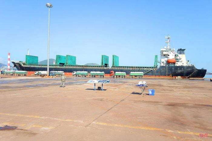 Hệ thống cảng biển ở Vũng Áng được đầu tư đồng bộ, hiện đại.