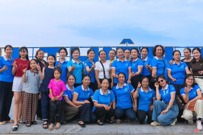 Các hoạt động du lịch ở Thiên Cầm sẽ được tổ chức hài hòa, lan toả nét đẹp văn hóa và tinh thần đoàn kết của người dân làng biển đến du khách.
