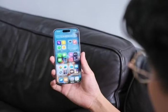 Trải nghiệm màn hình tần số quét đến 120Hz.