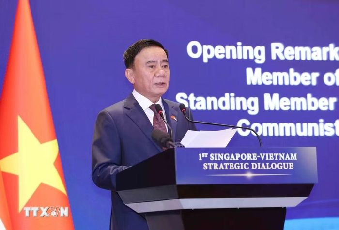 Đồng chí Trần Cẩm Tú, Ủy viên Bộ Chính trị, Thường trực Ban Bí thư phát biểu tại Đối thoại Chiến lược Việt Nam - Singapore lần thứ nhất giữa Đảng Cộng sản Việt Nam và Đảng Hành động Nhân dân Singapore. (Ảnh: Phương Hoa/TTXVN)