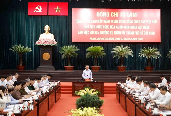 Tổng Bí thư, Chủ tịch nước làm việc với Ban Thường vụ Thành ủy Thành phố Hồ Chí Minh chiều 27/4/2026. (Ảnh: Thống Nhất/TTXVN)