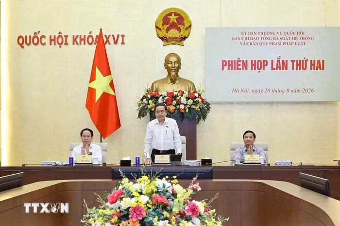 Chủ tịch Quốc hội Trần Thanh Mẫn, Trưởng Ban Chỉ đạo chủ trì Phiên họp lần thứ hai Ban Chỉ đạo Tổng rà soát hệ thống văn bản quy phạm pháp luật. (Ảnh: Doãn Tấn/TTXVN)