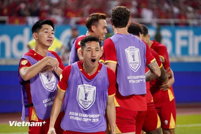 Ở đợt tấn công tiếp theo, tuyển Việt Nam có được bàn thắng gỡ hoà 1-1. (Ảnh: Việt Anh/Vietnam+)