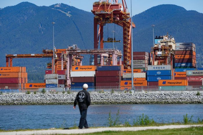 Cảng hàng hóa tại Vancouver, Canada. Ảnh: THX/TTXVN phát
