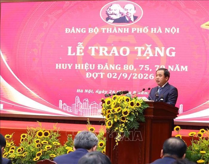 Đồng chí Trần Đức Thắng, Ủy viên Bộ Chính trị, Bí thư Thành ủy Hà Nội, Trưởng đoàn Đại biểu Quốc hội thành phố Hà Nội phát biểu. Ảnh: Văn Điệp/TTXVN