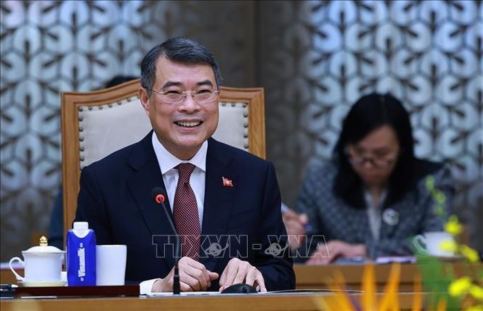 Thủ tướng Lê Minh Hưng tiếp Quốc vụ khanh phụ trách Ngoại giao Cộng hòa Ấn Độ Pabitra Margherita. Ảnh: Dương Giang/TTXVN