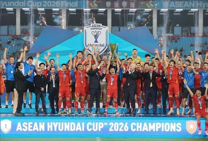 Đội tuyển Việt Nam hân hoan trong niềm vui vô địch ASEAN Cup 2026. Ảnh: Minh Quyết/TTXVN