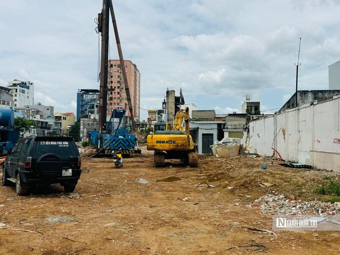 Mục tiêu cuối cùng Tp.HCM không chỉ là đưa người dân ra khỏi những căn nhà ven kênh mà còn trả lại không gian mặt nước, tạo hành lang cây xanh, đường giao thông và hạ tầng đô thị đồng bộ.