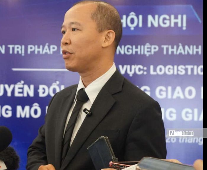 Luật sư Đặng Việt Anh, Luật sư điều hành Công ty Luật TNHH ANHISA, Trọng tài viên VIAC, Hòa giải viên Trung tâm Hòa giải Việt Nam (VMC).