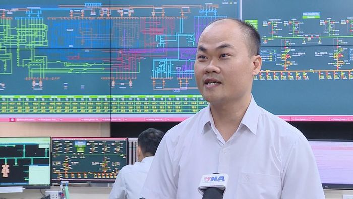 Ông Võ Văn Phương, Trưởng phòng Kỹ thuật Công ty Điện lực Đà Nẵng. Ảnh: Văn Giáp/Bnews/TTXVN