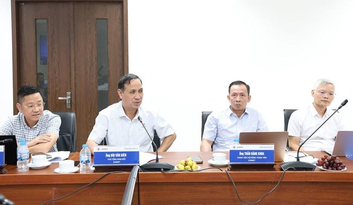 Lãnh đạo EVNNPT tham dự và phát biểu tại buổi làm việc. Ảnh: Thúy Hiền/BNEWS/TTXVN