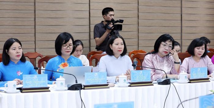 Các đại biểu tham dự hội nghị