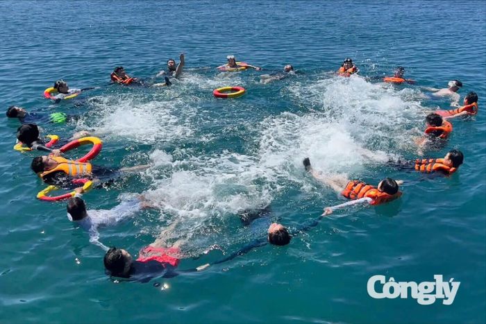 Nha Trang lọt top 2 điểm đến được khách Hàn tìm kiếm.