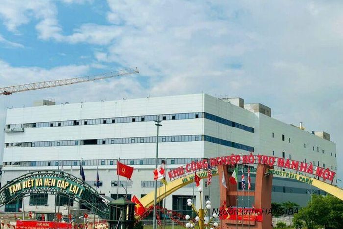 Tổ hợp nhà máy của MITAC Việt Nam tọa lạc trên khu đất CN02 HANSSIP Hà Nội với quy mô 80.000m2, vốn đầu tư ban đầu 66 triệu USD.