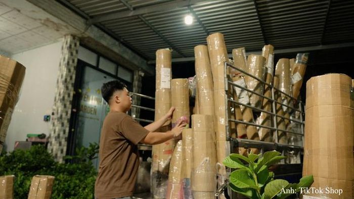 Thương mại điện tử không chỉ giúp tiêu thụ thêm sản phẩm mà còn có thể giúp người dân thay đổi cách quảng bá, kết nối thị trường