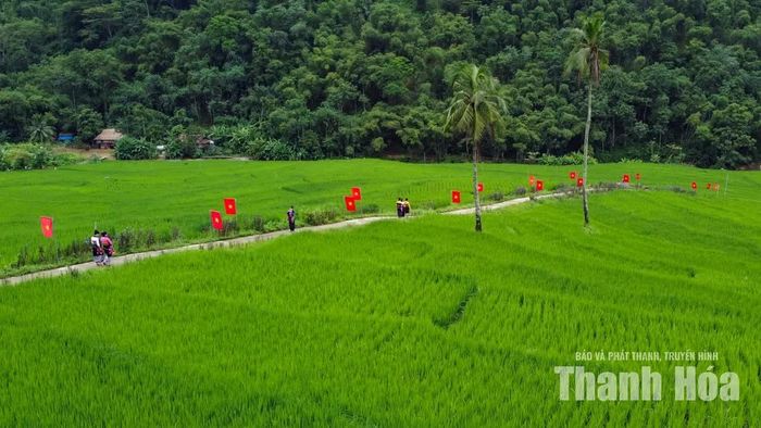 Phó Chủ tịch UBND xã Nam Xuân Hoàng Mạnh Hùng cho biết, việc cắm cờ Tổ quốc trong các ngày lễ lớn của đất nước cũng chính là thể hiện trách nhiệm, lòng tự hào và tình yêu quê hương, Tổ quốc. Mỗi lá cờ được cắm trang trọng trên đường của bản làng vùng cao như một lời nhắc nhớ về những trang sử hào hùng của dân tộc Việt Nam, về giá trị của độc lập và hòa bình hôm nay.