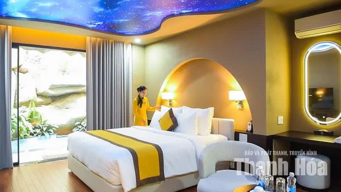 Các căn villa, bungalow tại đây đều được thiết kế hiện đại nhưng vẫn gần gũi với thiên nhiên, tạo nên sự kết nối giữa con người với cảnh quan.