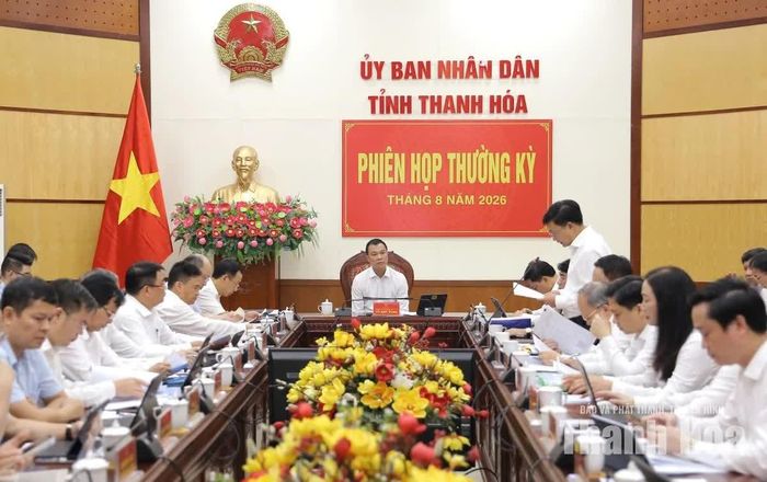Chánh Văn phòng UBND tỉnh Nguyễn Thế Anh báo cáo tình hình kinh tế - xã hội tháng 8, nhiệm vụ trọng tâm tháng 9/2026.