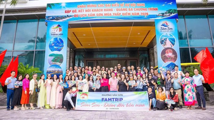 Đoàn famtrip các tỉnh, thành phía Bắc khảo sát các sản phẩm du lịch dự kiến ra mắt vào mùa thấp điểm của Sầm Sơn.