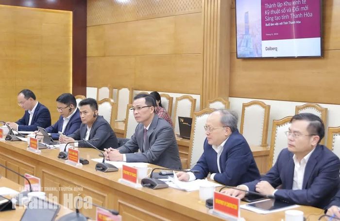 Chủ tịch UBND tỉnh Tô Anh Dũng cùng các đại biểu tỉnh Thanh Hóa tiếp và làm việc với USABC.