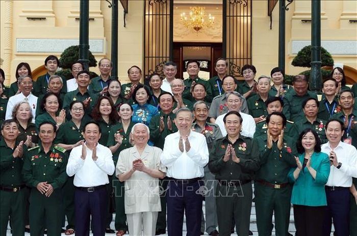 Tổng Bí thư, Chủ tịch nước Tô Lâm và các đại biểu. Ảnh: Thống Nhất – TTXVN